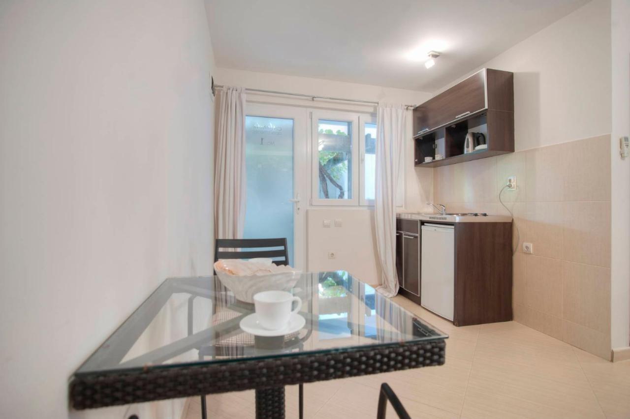 בודווה Mandir Apartments - Center מראה חיצוני תמונה