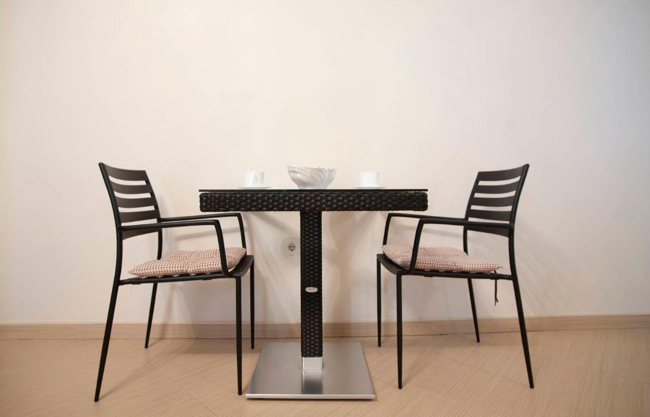 בודווה Mandir Apartments - Center מראה חיצוני תמונה