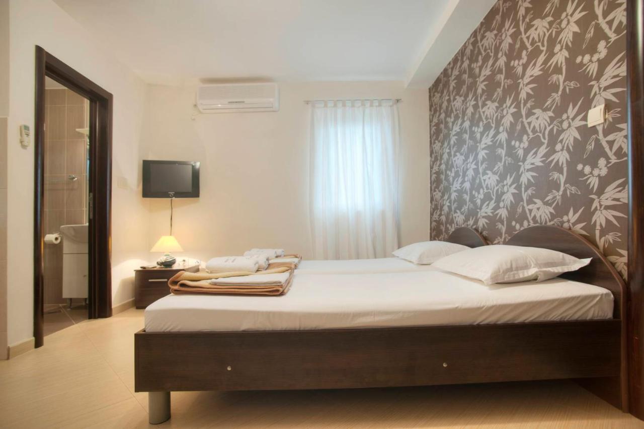 בודווה Mandir Apartments - Center מראה חיצוני תמונה