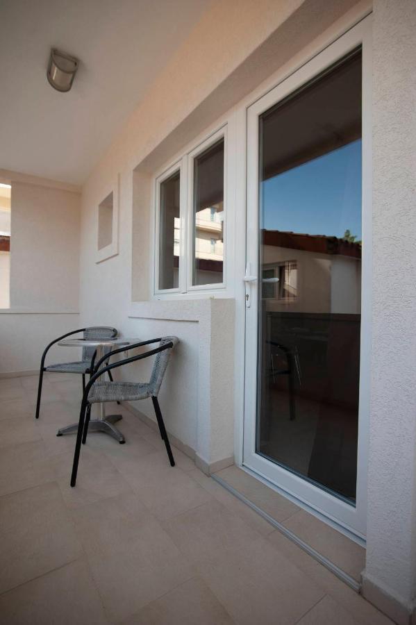 בודווה Mandir Apartments - Center מראה חיצוני תמונה