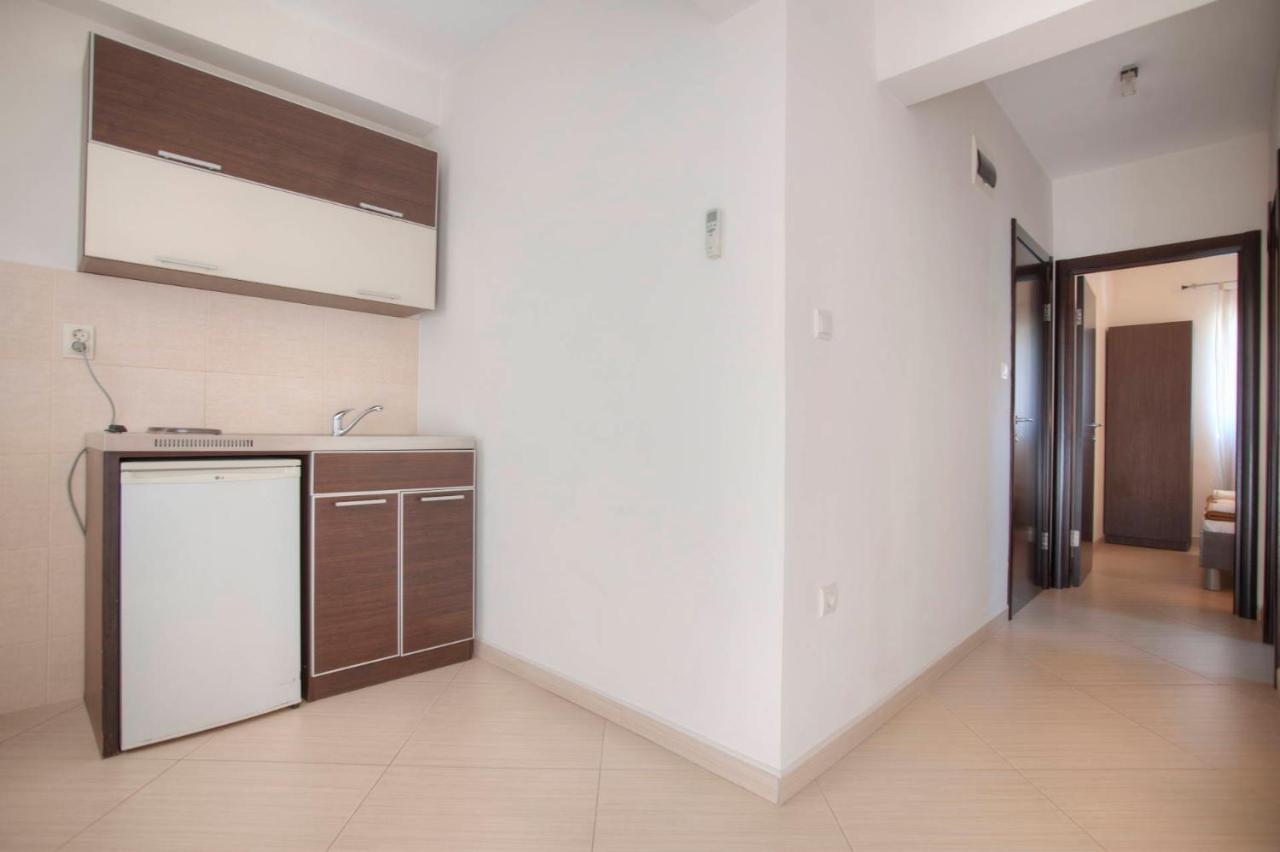 בודווה Mandir Apartments - Center מראה חיצוני תמונה