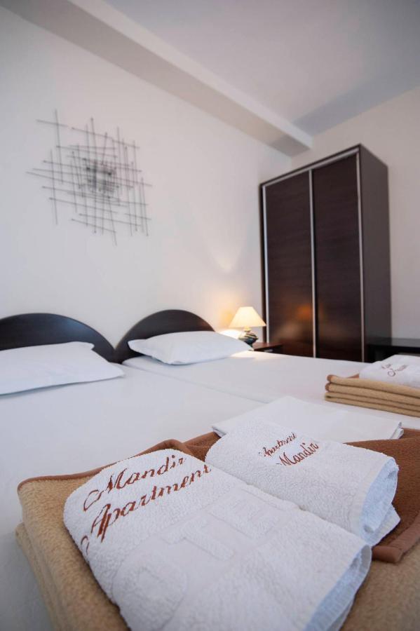 בודווה Mandir Apartments - Center מראה חיצוני תמונה