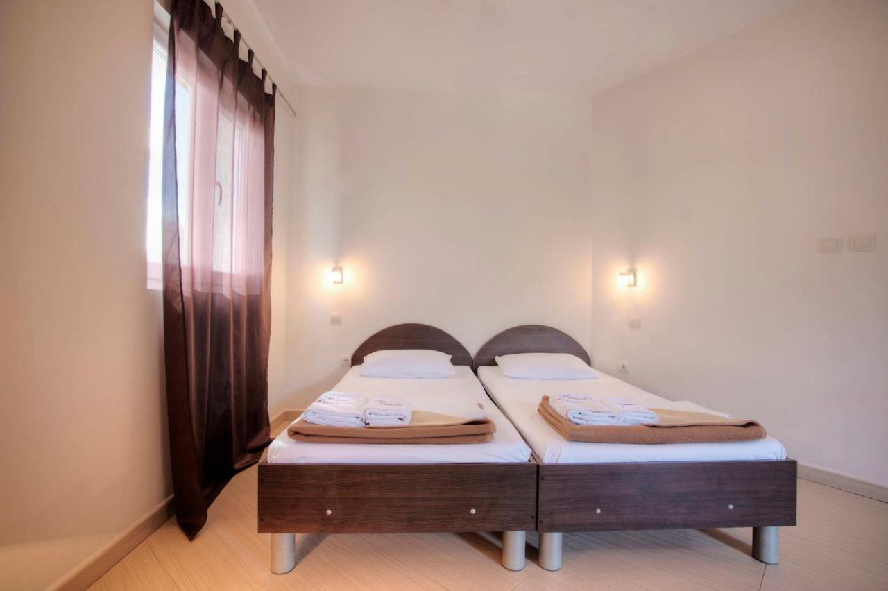בודווה Mandir Apartments - Center מראה חיצוני תמונה